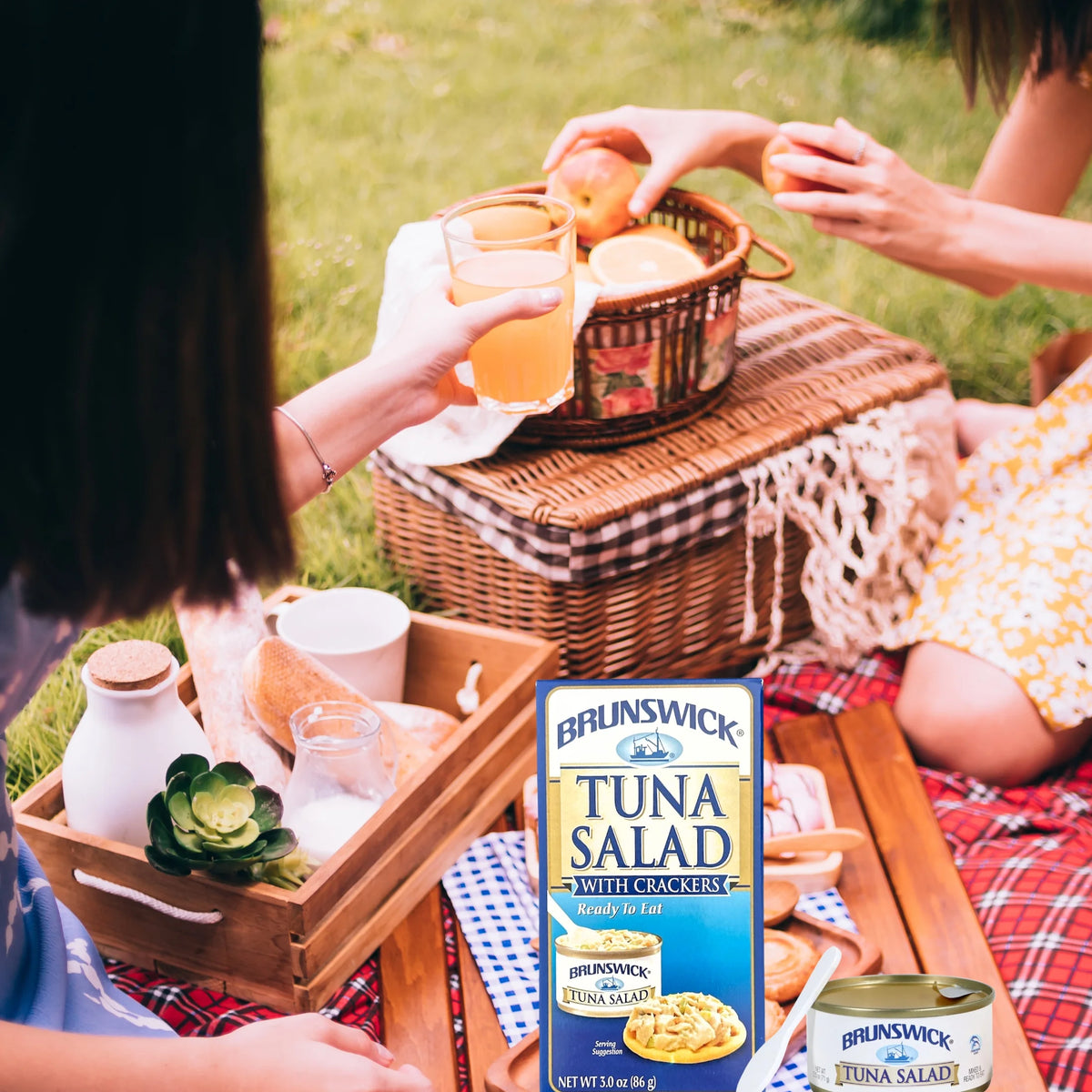 Tuna Salad with Crackers 3.0 oz Pack of 12 Q123498