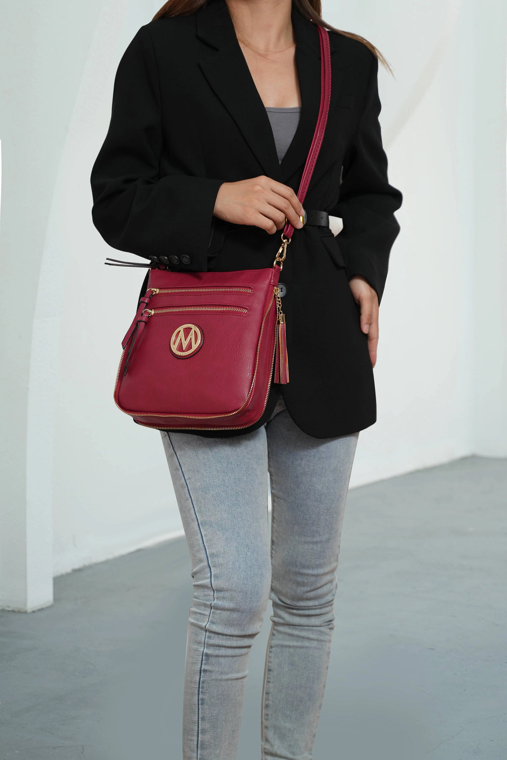Faux Leather Expandable Crossbody Bag E266